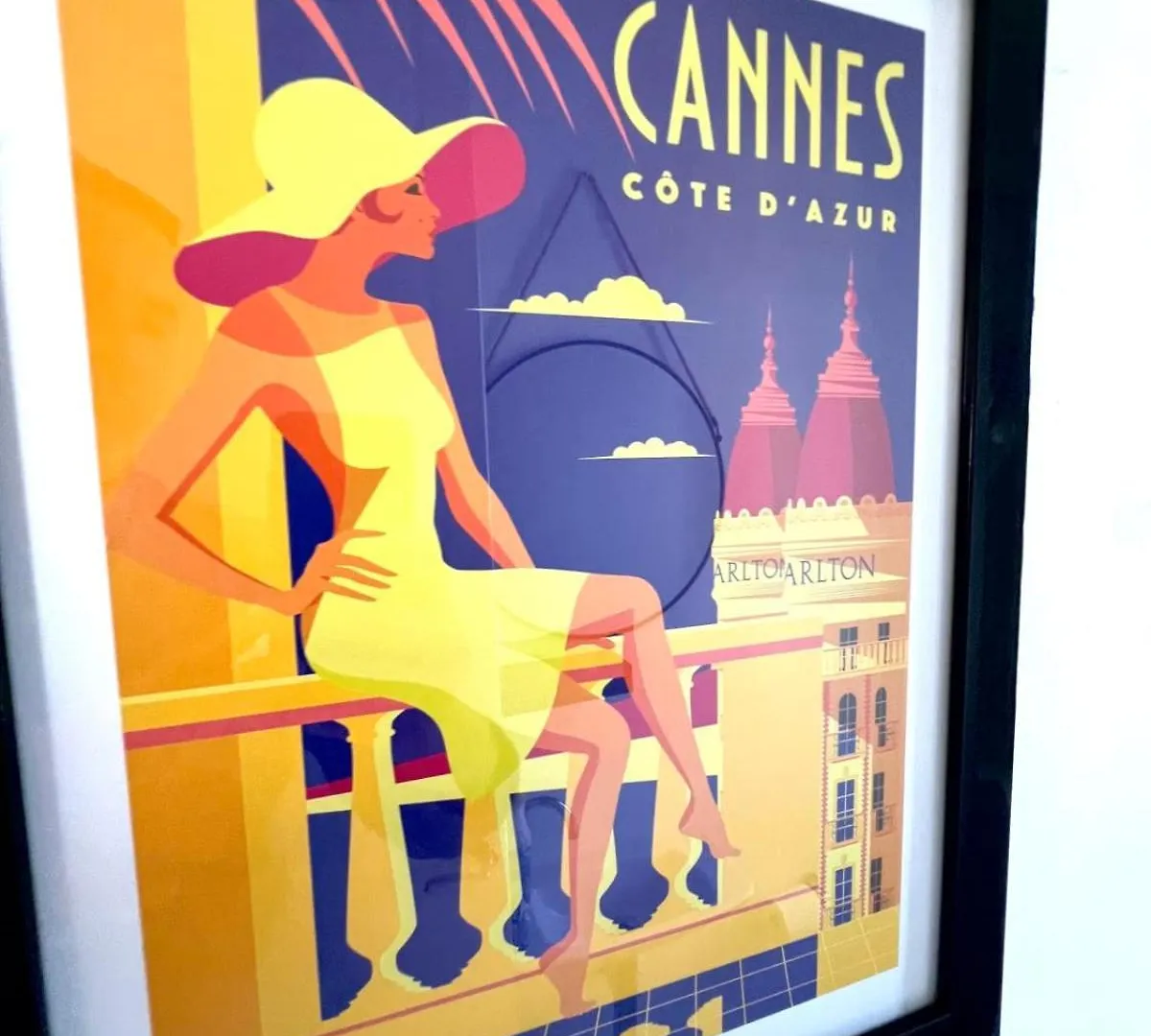 Cannes Tassigny Stylish - 2 Bedroom Apartment Sleeps 4 Free Parking