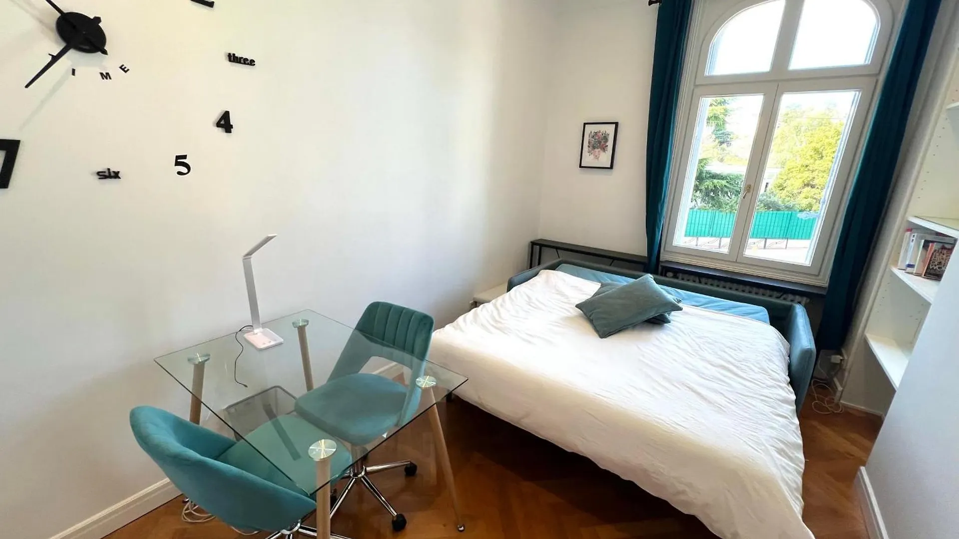 Cannes Tassigny Stylish - 2 Bedroom Apartment Sleeps 4 Free Parking