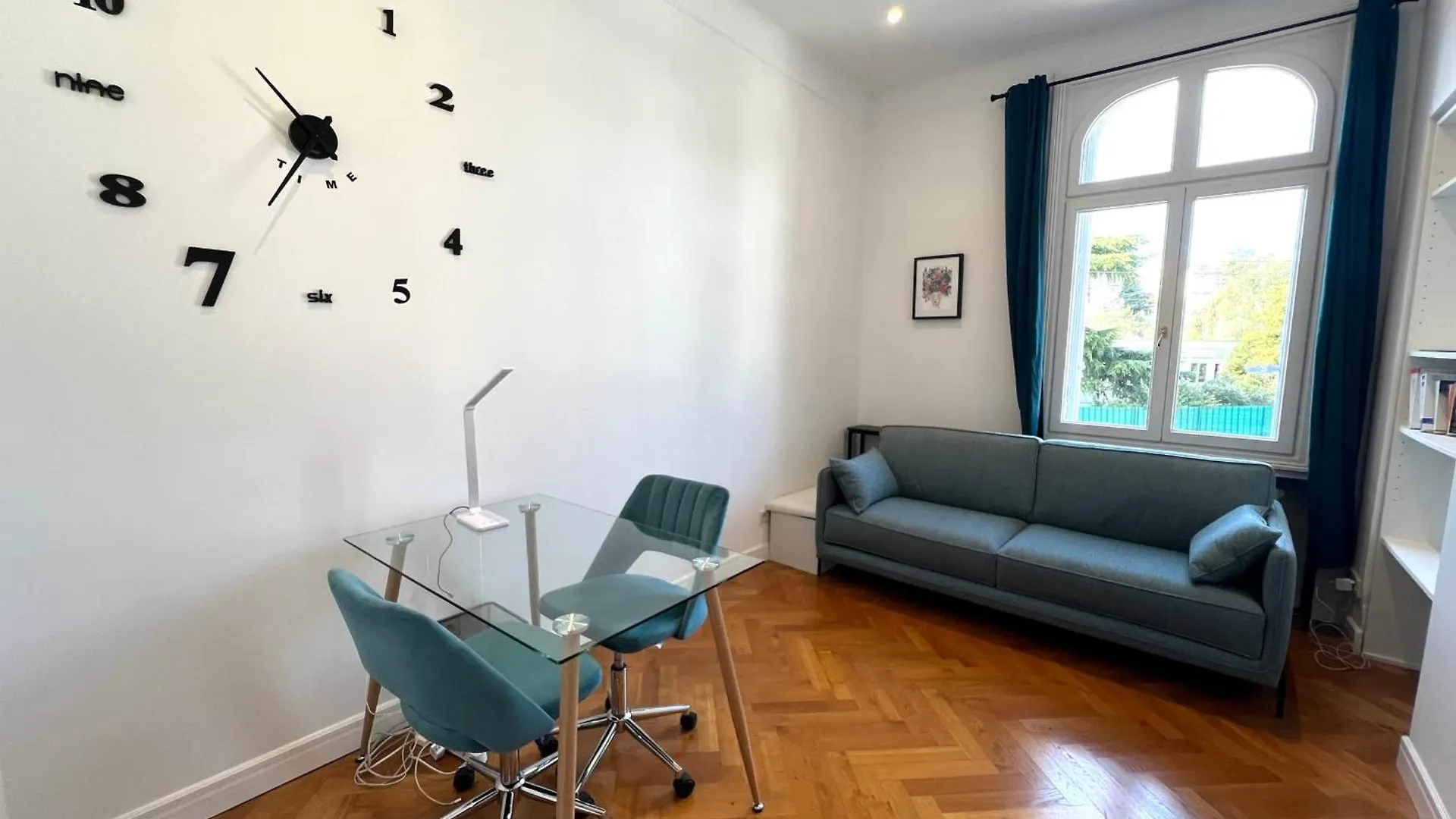 Cannes Tassigny Stylish - 2 Bedroom Apartment Sleeps 4 Free Parking