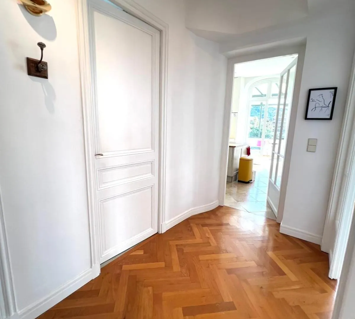 Cannes Tassigny Stylish - 2 Bedroom Apartment Sleeps 4 Free Parking France